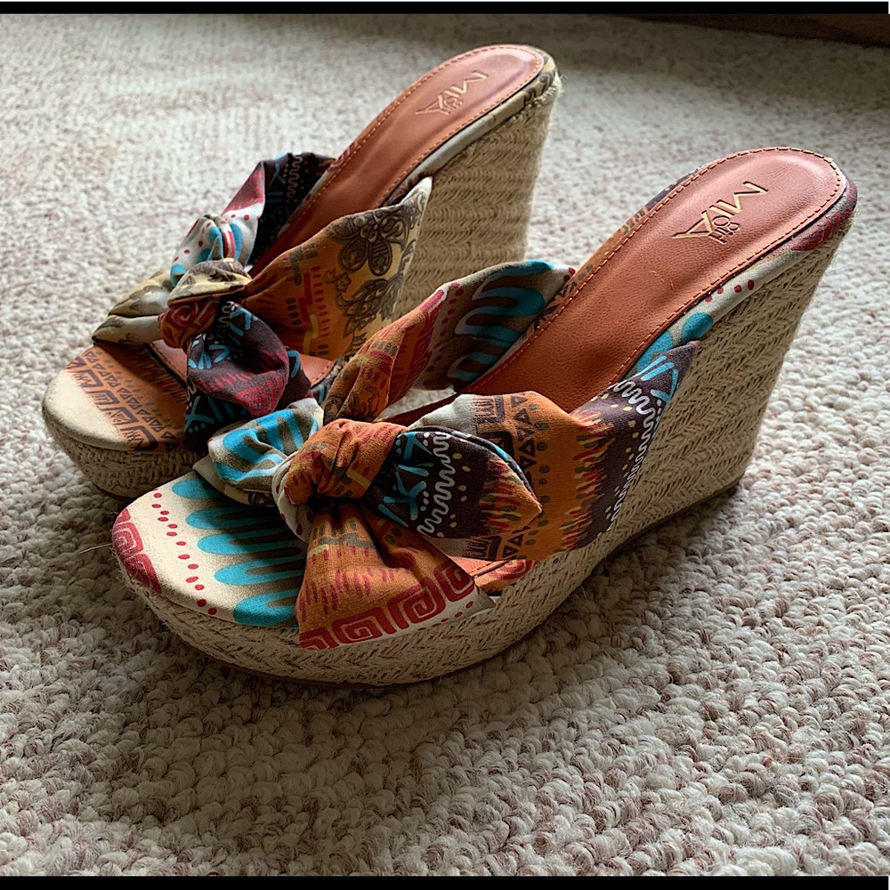 MIA Women’s Sandals NWOT